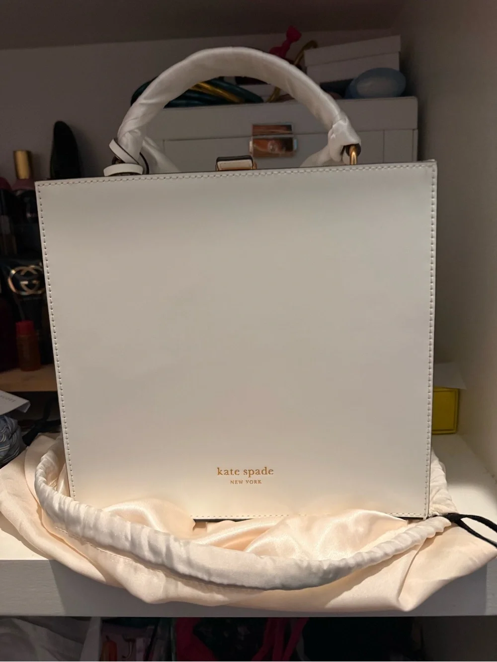 kate spade White and Red NYC Pizza Novelty Mini Bag